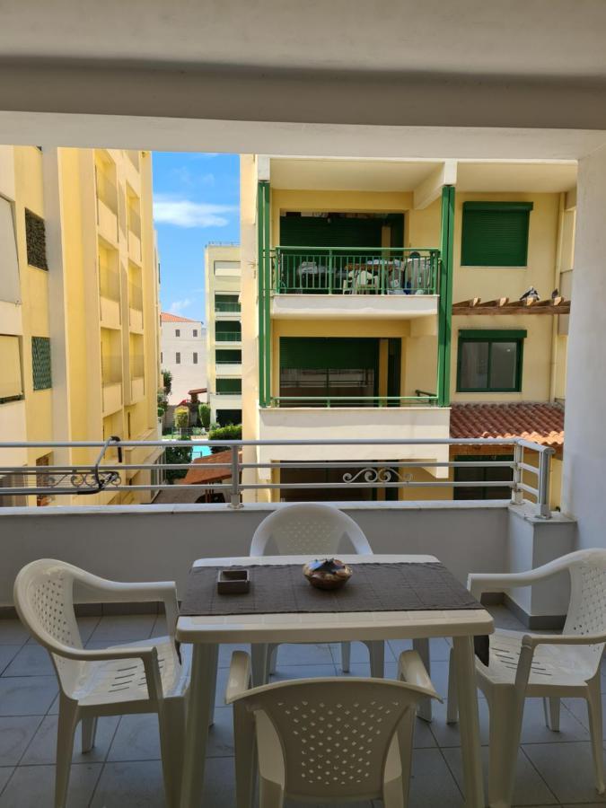 Seaside Apartment In Xilokastro - Selene By Booking Kottas Xylókastro Eksteriør bilde